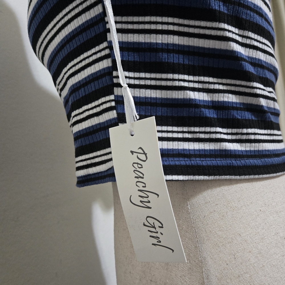 Peachy Girl Striped Ribbed Crop Top Size Large Blue White Black NWT Large - Picture 7 of 12